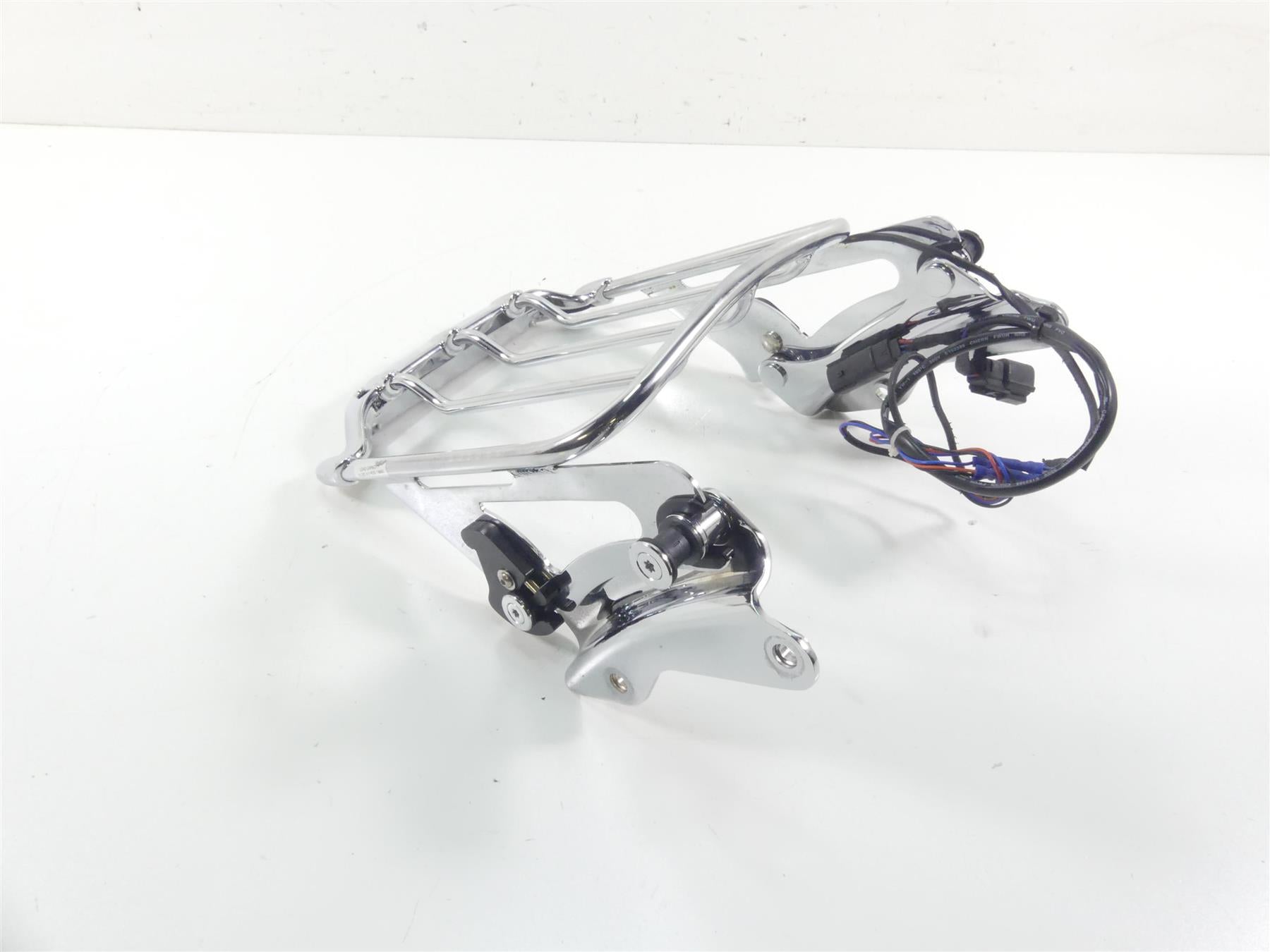 2016 Harley Touring FLHR Road King Quick Release Air Wing Luggage Rack 54283-09 {{ shop.shopifyCountryName }} - Mototech271