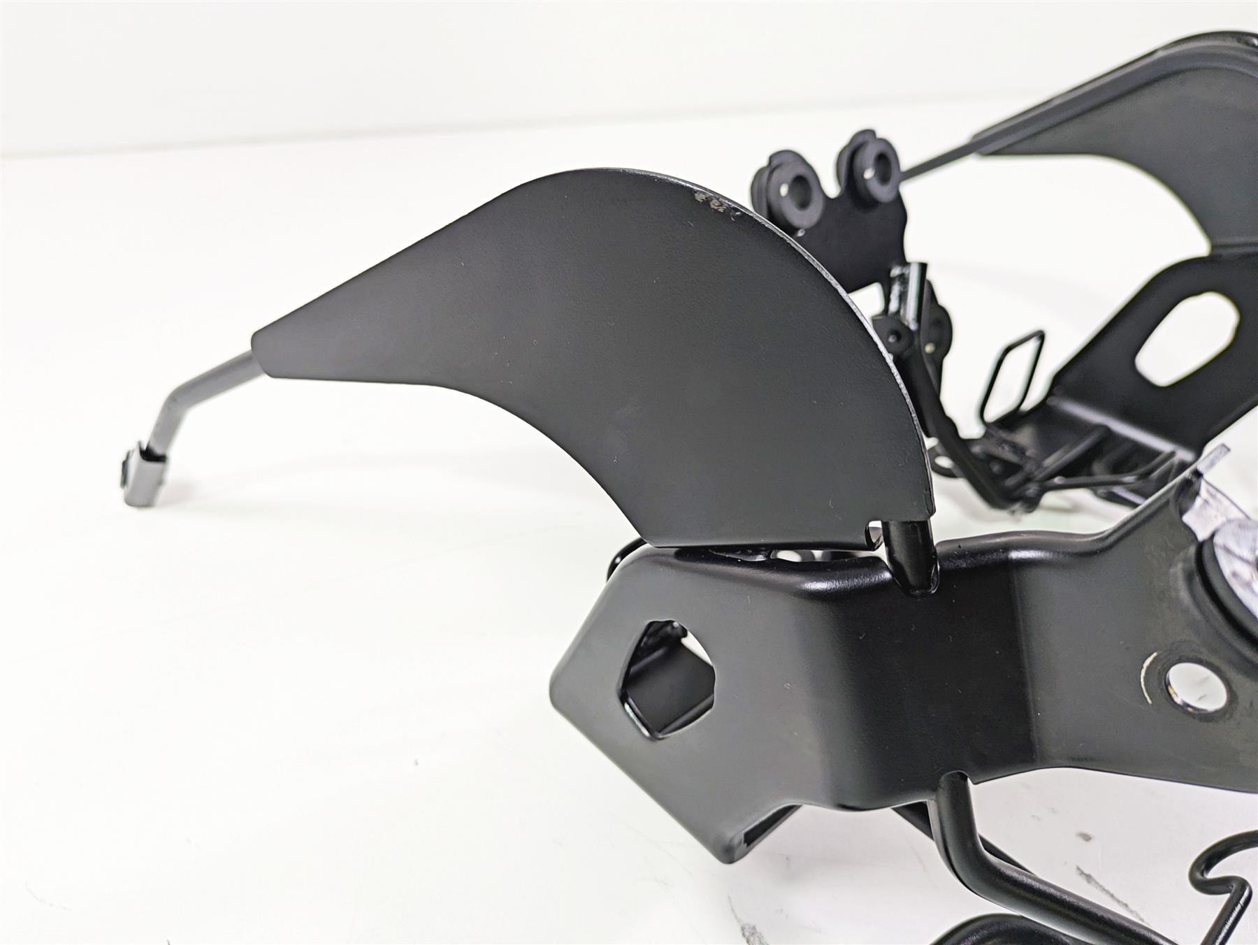 2022 Kawasaki ZR900RS Cafe Headlight Gauges Stay Bracket Mount 39137-0686 {{ shop.shopifyCountryName }} - Mototech271