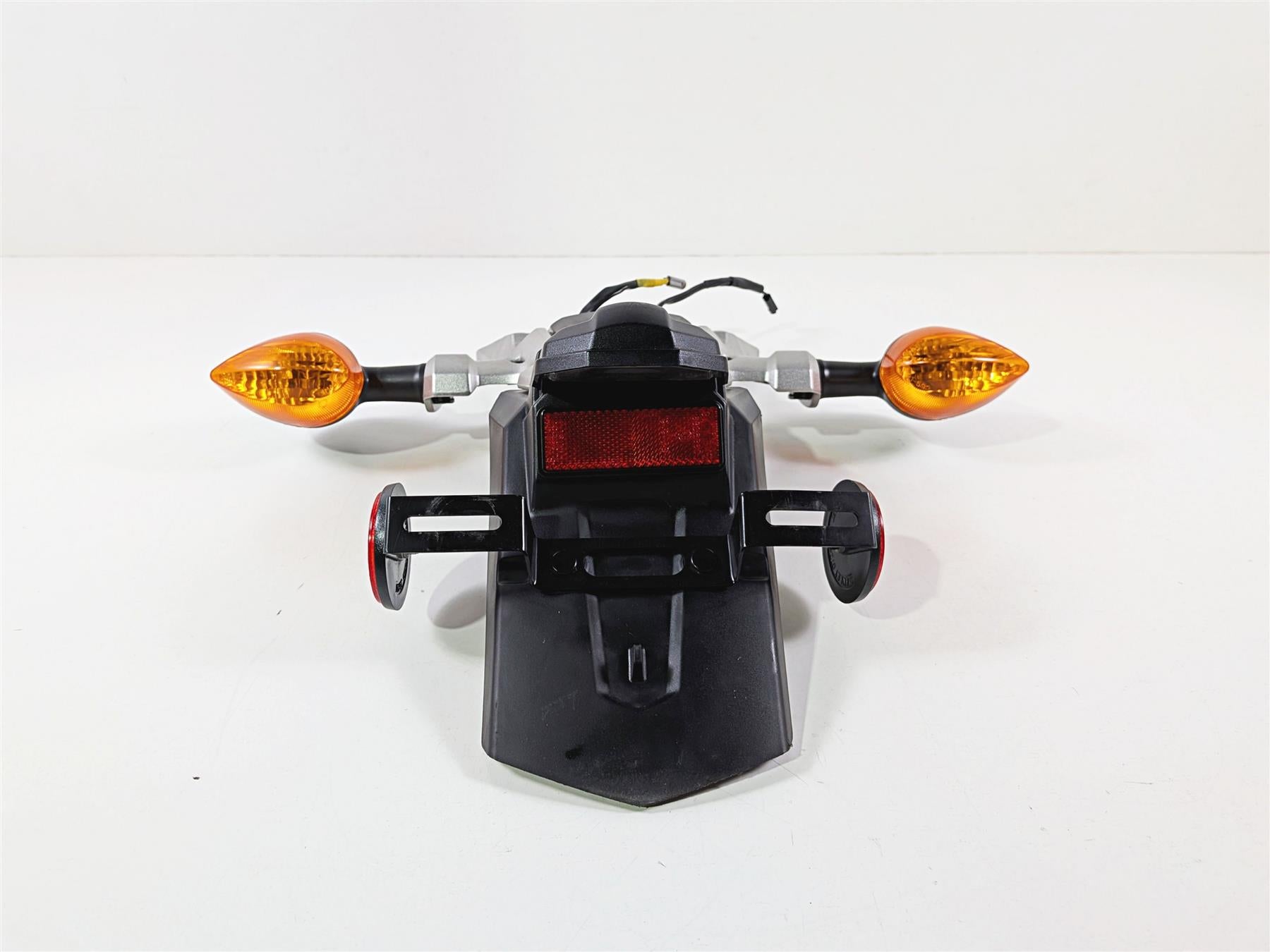 2009 Yamaha VMX17 V-Max 1700 Rear License Plate Holder Blinker 2S3-21629-00-00-Mototech271