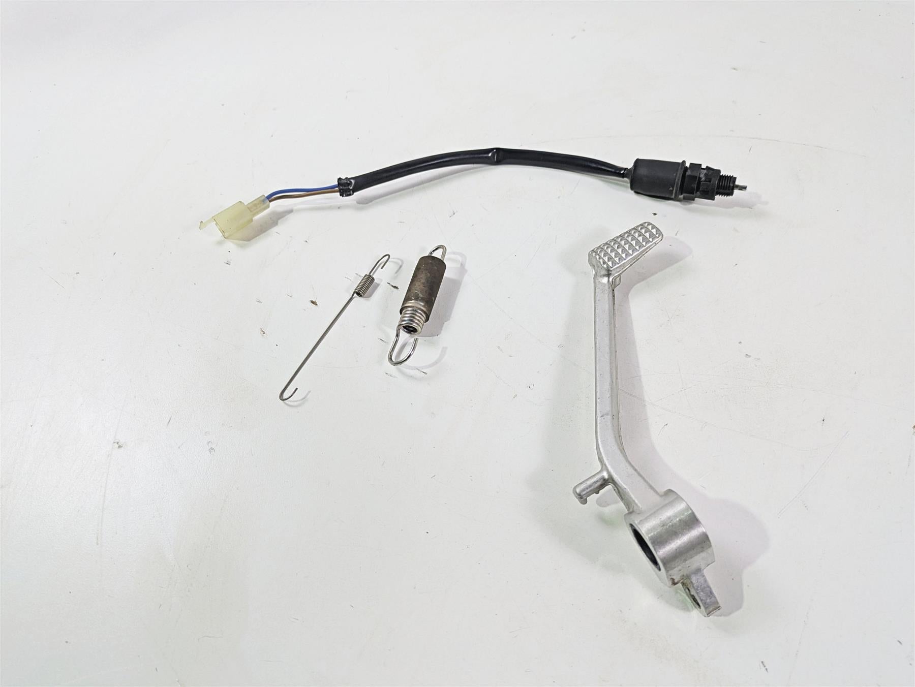 2023 Kawasaki ZX1400 ZX14R Ninja Rear Brake Foot Pedal & Switch 13236-0096 {{ shop.shopifyCountryName }} - Mototech271