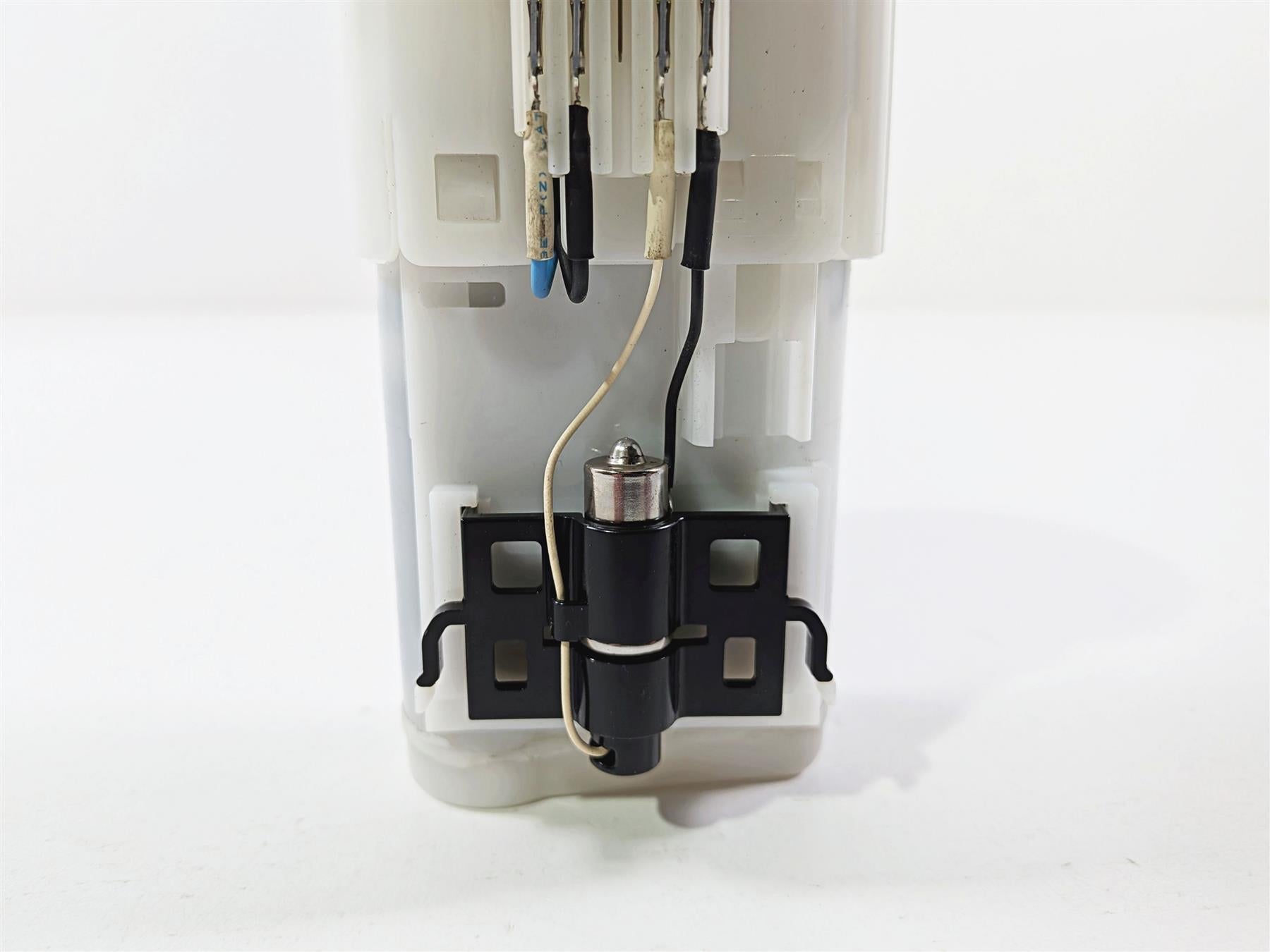 2024 Yamaha YZF R1 RN65 Fuel Gas Petrol Pump - Tested 2CR-13907-01-00 {{ shop.shopifyCountryName }} - Mototech271