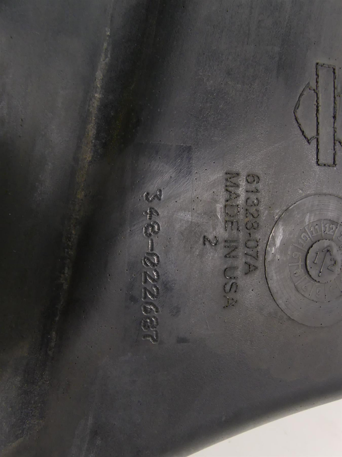 2013 Harley Davidson VRSCF Muscle Plastic Fuel Gas Petrol Tank 61323-07A {{ shop.shopifyCountryName }} - Mototech271