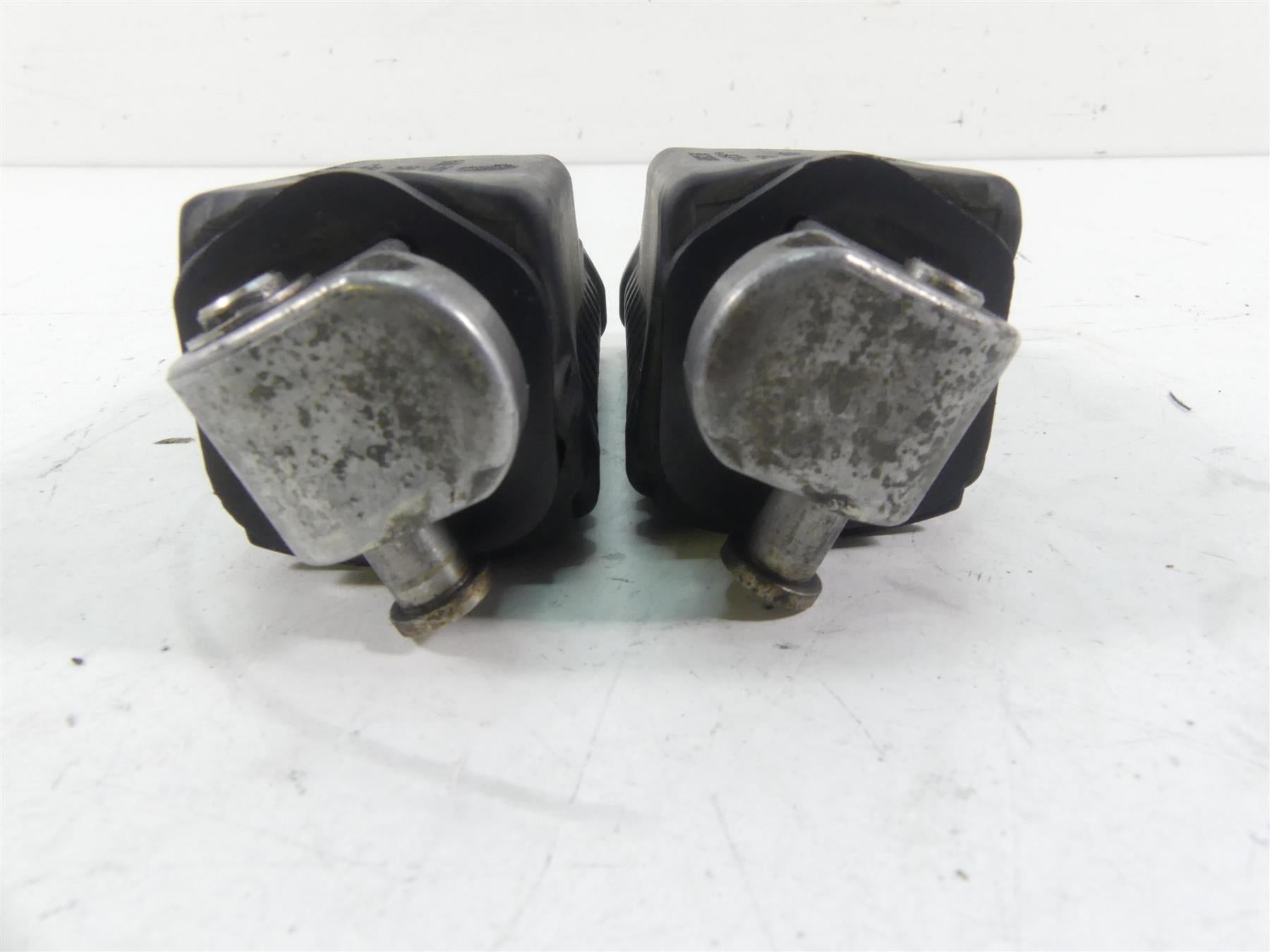 2012 BMW R1200 GS K255 Adventure Rear Passenger Foot Pegs Footpeg 46712310403 {{ shop.shopifyCountryName }} - Mototech271