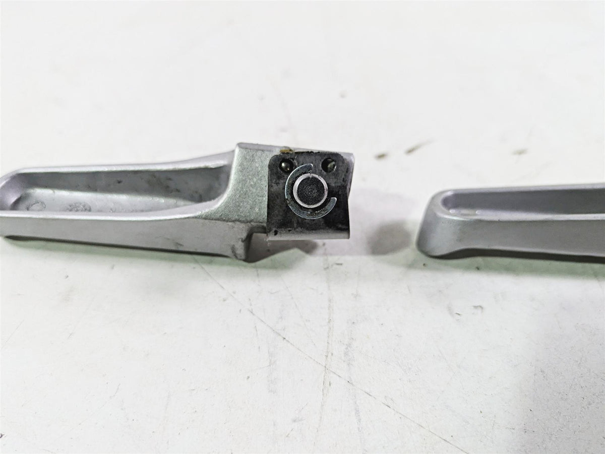 2023 BMW G310R K03 Rear Passenger Footpegs 46718553973 46718553974 {{ shop.shopifyCountryName }} - Mototech271