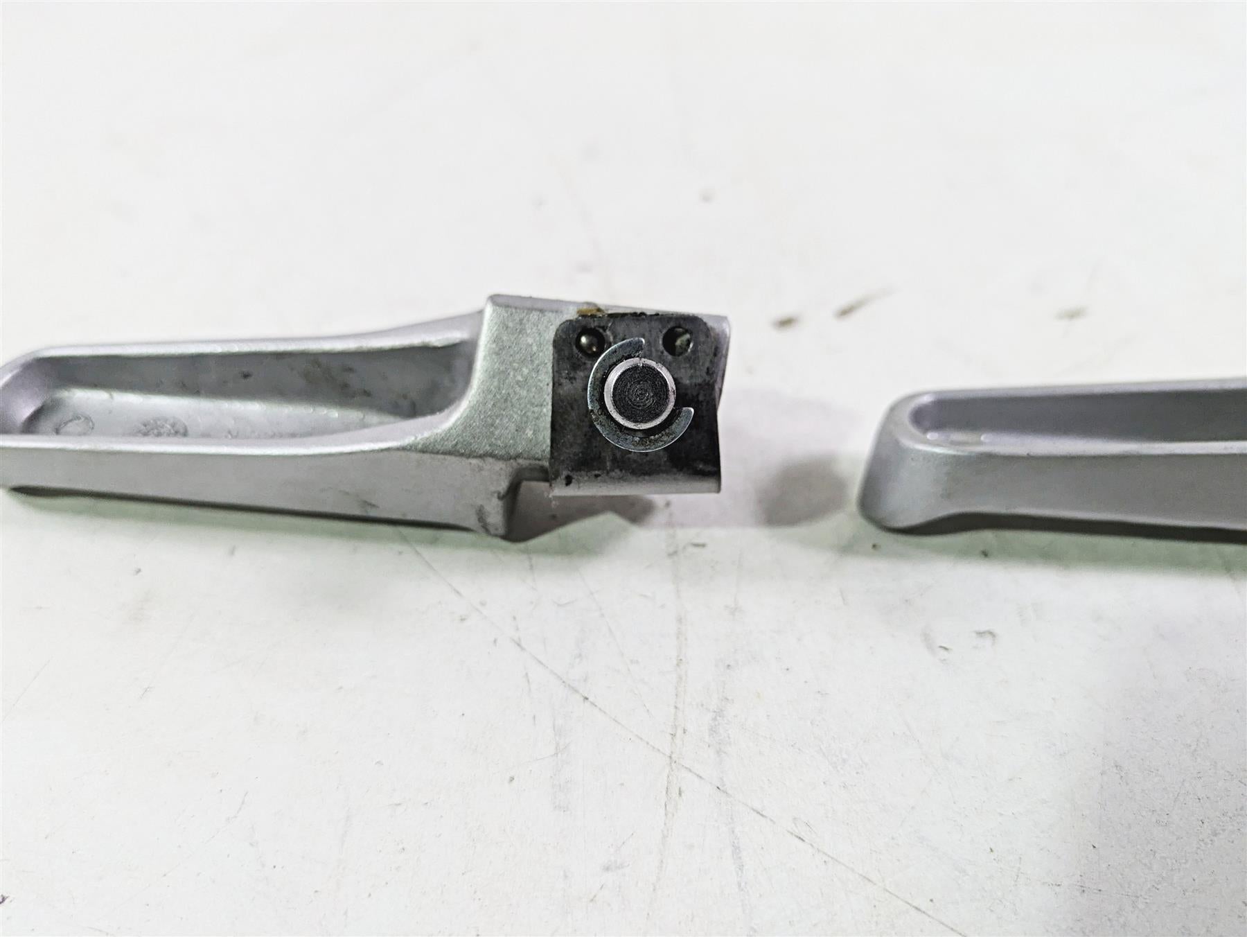 2023 BMW G310R K03 Rear Passenger Footpegs 46718553973 46718553974 {{ shop.shopifyCountryName }} - Mototech271