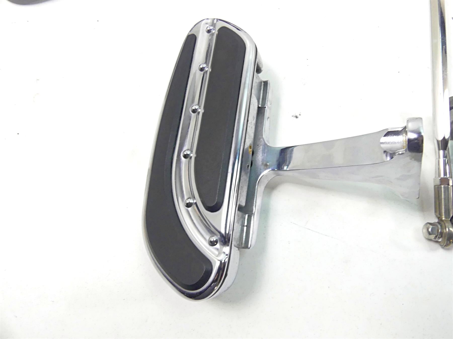 2007 Harley Touring FLHRSE CVO Road King Full Floor Board Pedal Peg Set 50812-0 {{ shop.shopifyCountryName }} - Mototech271