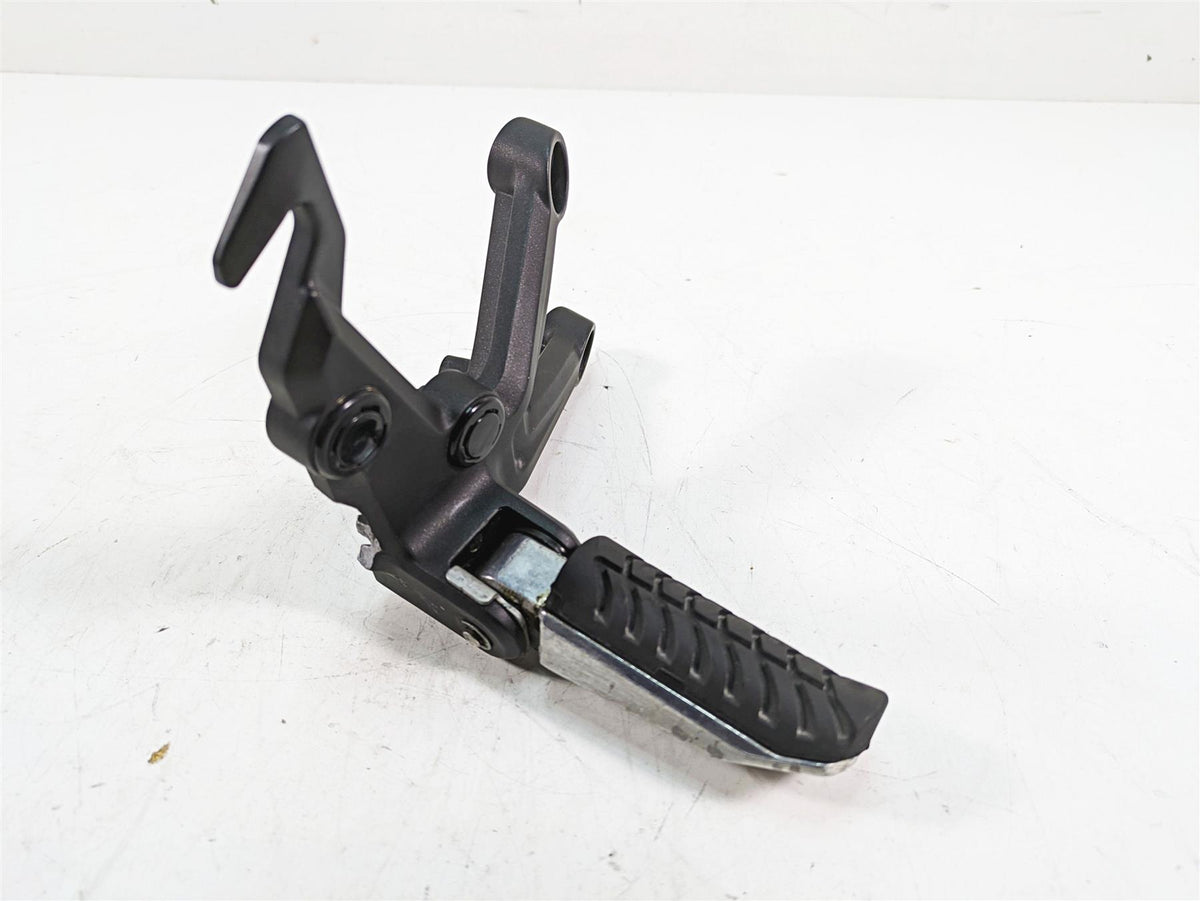 2018 Kawasaki ZX1002 Ninja H2 SX Right Passenger Foot Peg - Read 35063-1421-46R {{ shop.shopifyCountryName }} - Mototech271