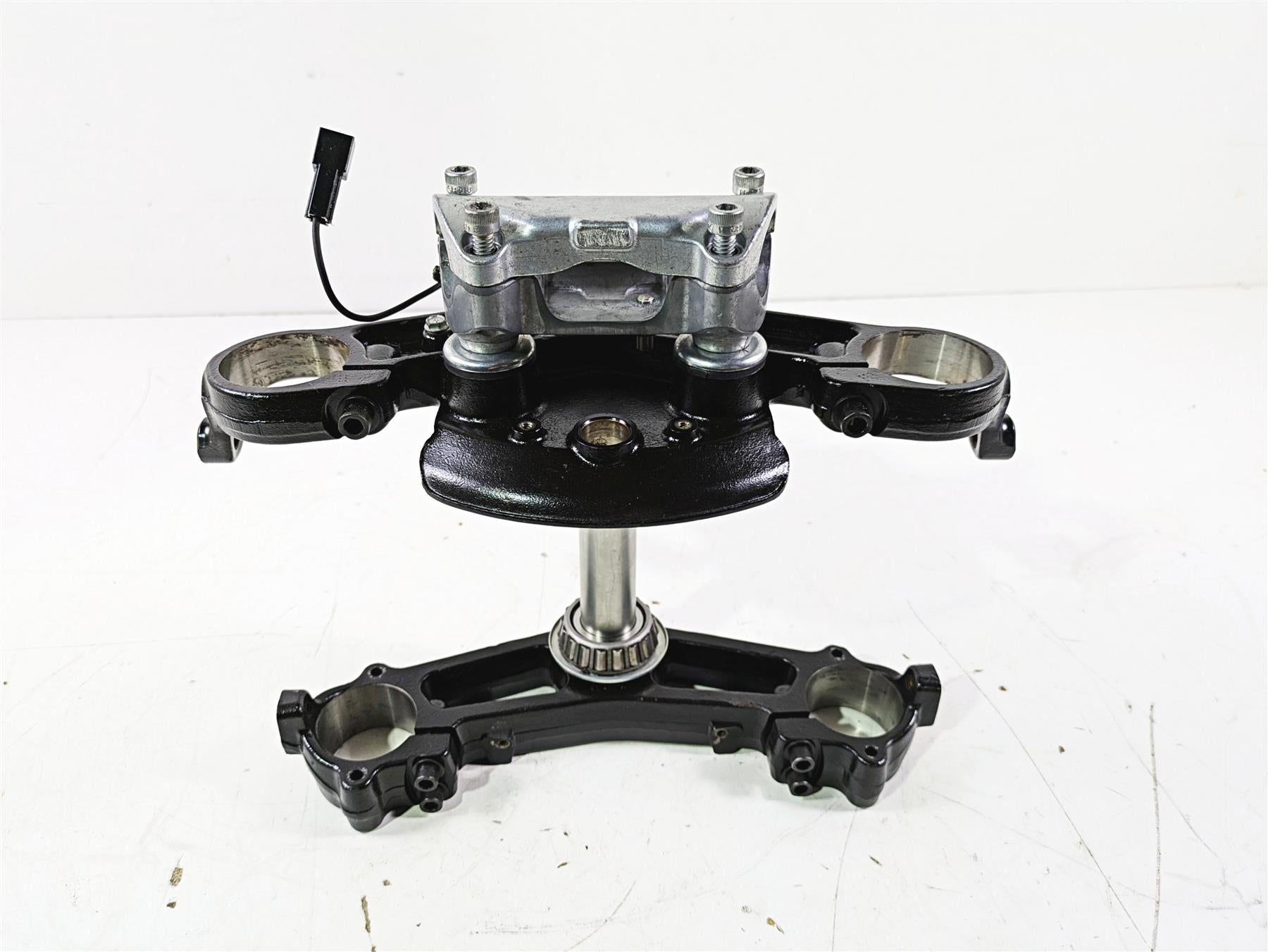2016 Harley Touring FLTRX Road Glide Triple Tree Riser Lower Tubes Set 45900091A {{ shop.shopifyCountryName }} - Mototech271