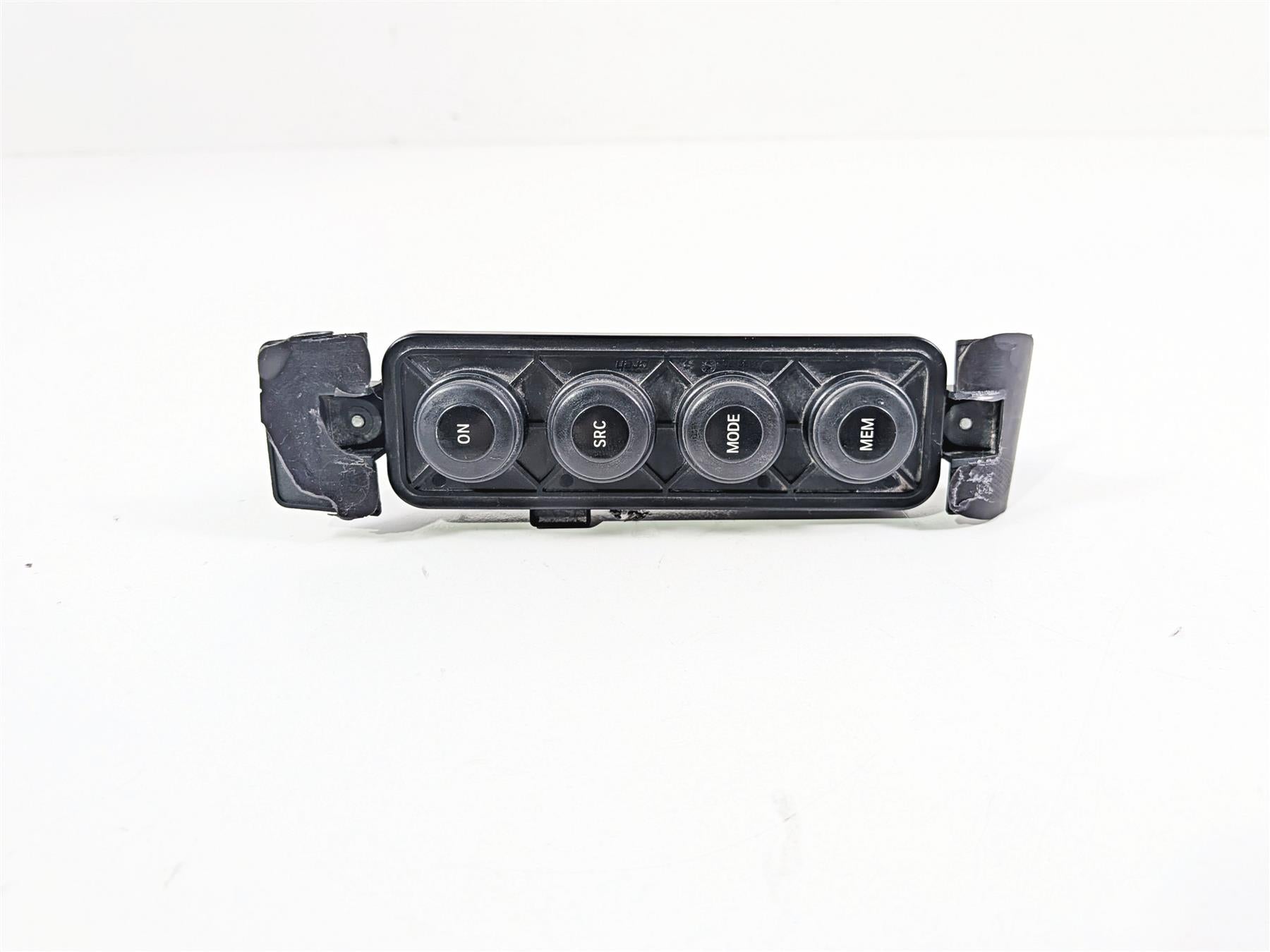 2016 BMW R1200RT RT RTW K52 Radio Audio Side Button Knob Set 65147727885 {{ shop.shopifyCountryName }} - Mototech271