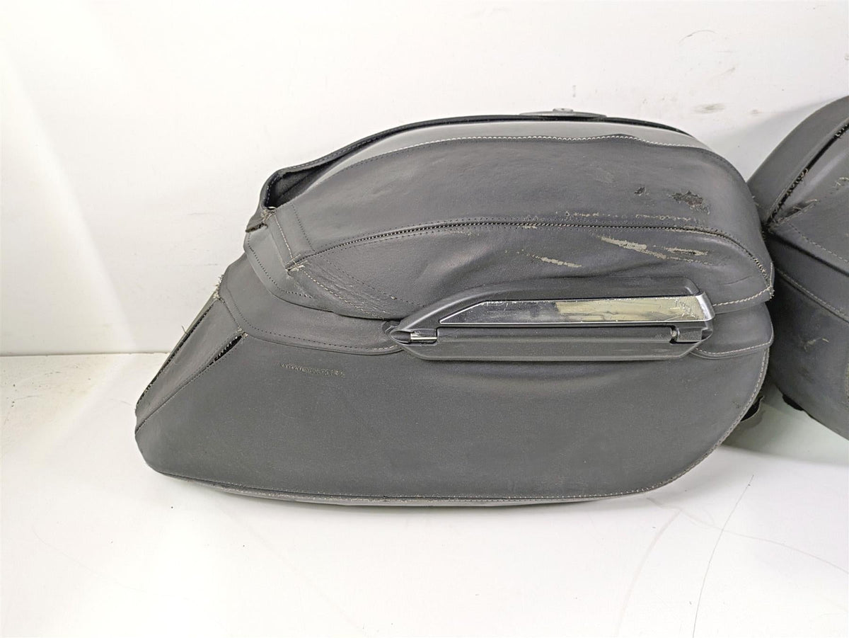 2008 Yamaha XVS1300 V-Star Tourer Saddlebag Set 5S6-F8440-00-00 5S6-F8430-00-00 {{ shop.shopifyCountryName }} - Mototech271