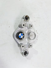 Load image into Gallery viewer, 2021 BMW R1250GS K51 Adv Upper Triple Tree Steering Clamp 31428555849
