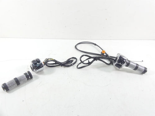 2000 Harley Dyna FXR4 CVO Super Glide Hand Control Switch Grip Set 71682-06 | Mototech271