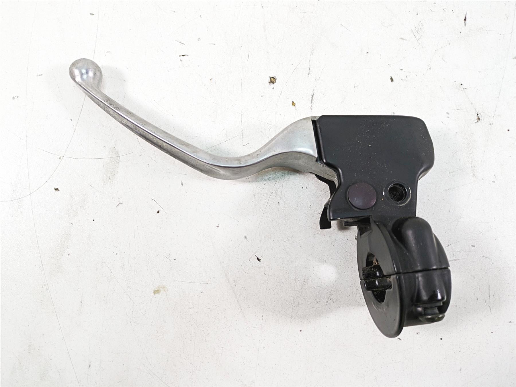 2011 Harley Touring FLHR Road King Clutch Perch & Lever 38700-08A 45080-08A {{ shop.shopifyCountryName }} - Mototech271