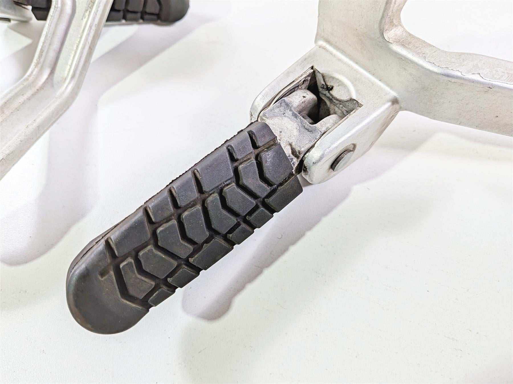 2005 KTM 950 LC8 Adventure Passenger Foot Peg Rest Set 6000304900001S {{ shop.shopifyCountryName }} - Mototech271