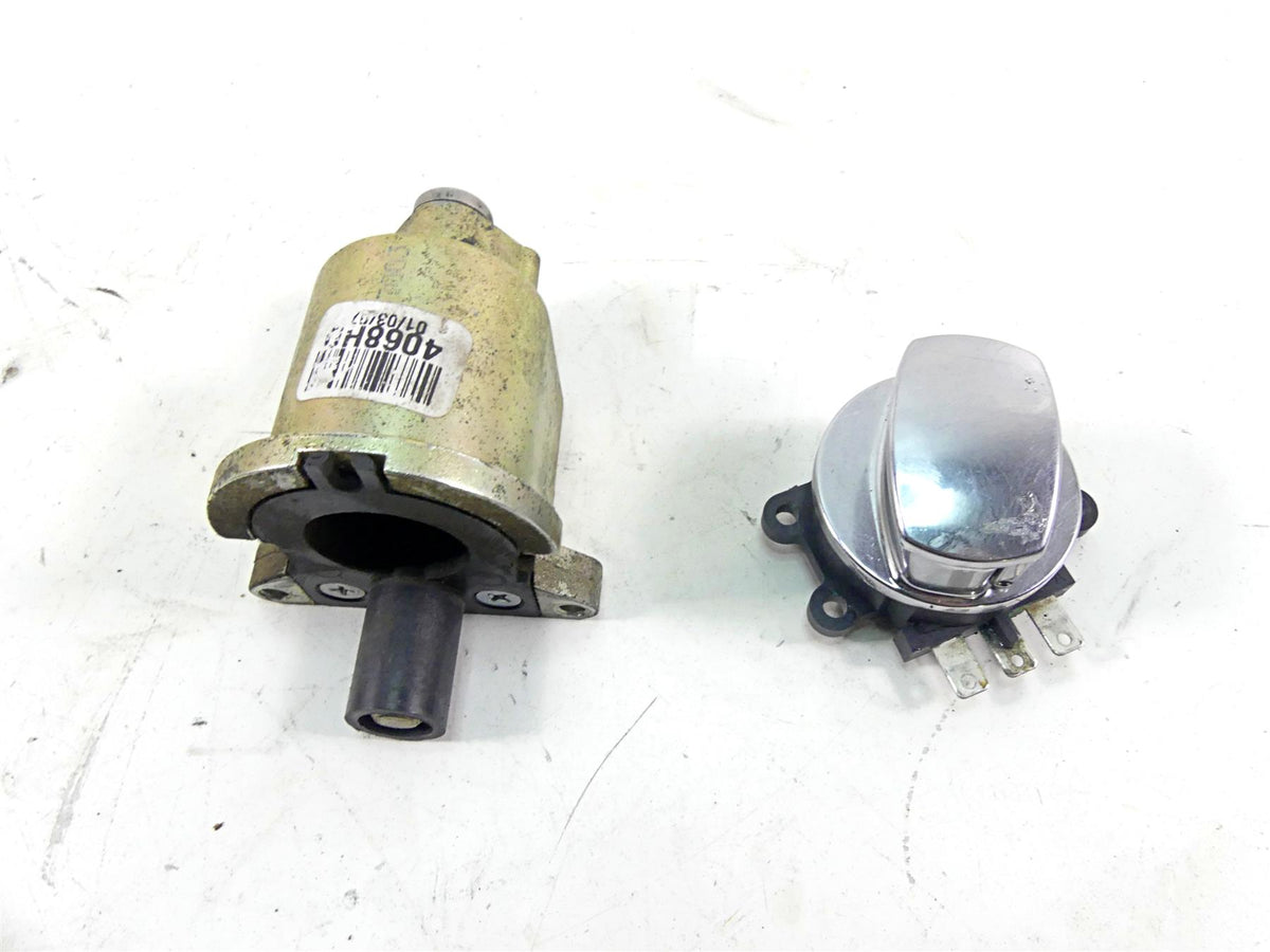 2007 Harley Touring FLHRC Road King Ignition Switch Fork Lock Set -Vin 71313-96A {{ shop.shopifyCountryName }} - Mototech271
