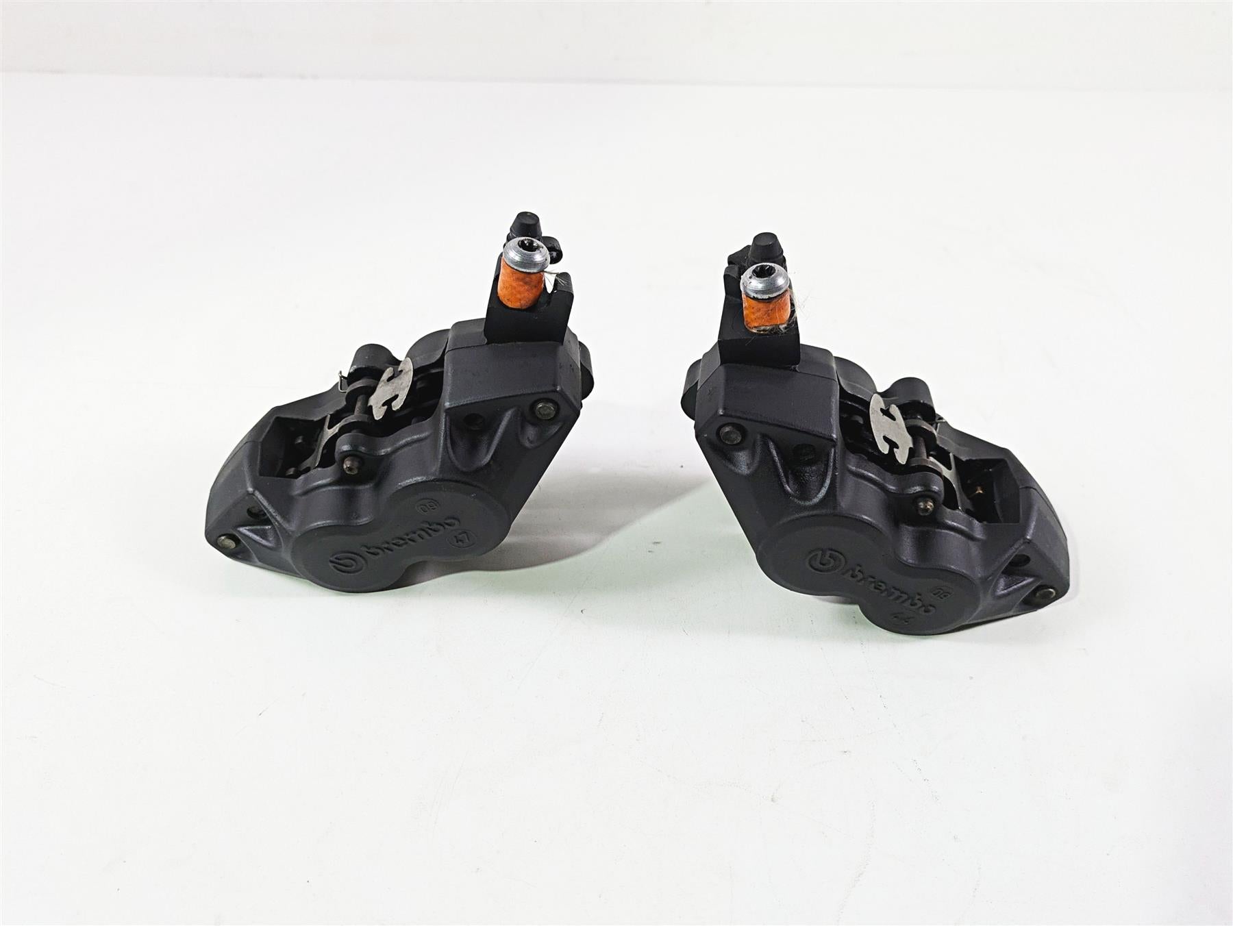 2010 BMW R1200RT K26 Front Brembo Brake Caliper Set 34117711438 34117711439 {{ shop.shopifyCountryName }} - Mototech271