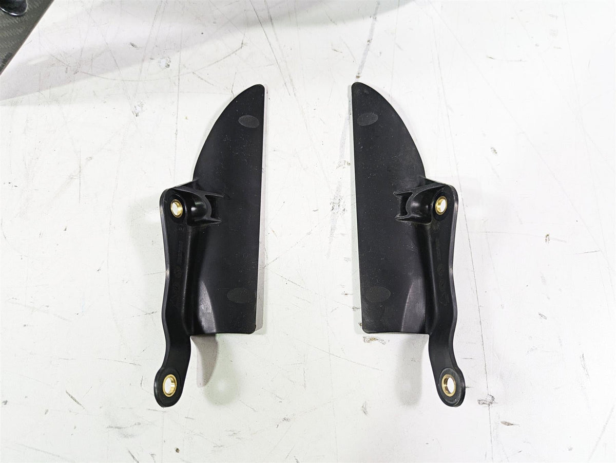 2020 Triumph Daytona 765 Moto2 Front Carbon Fiber Fender T2310042 {{ shop.shopifyCountryName }} - Mototech271