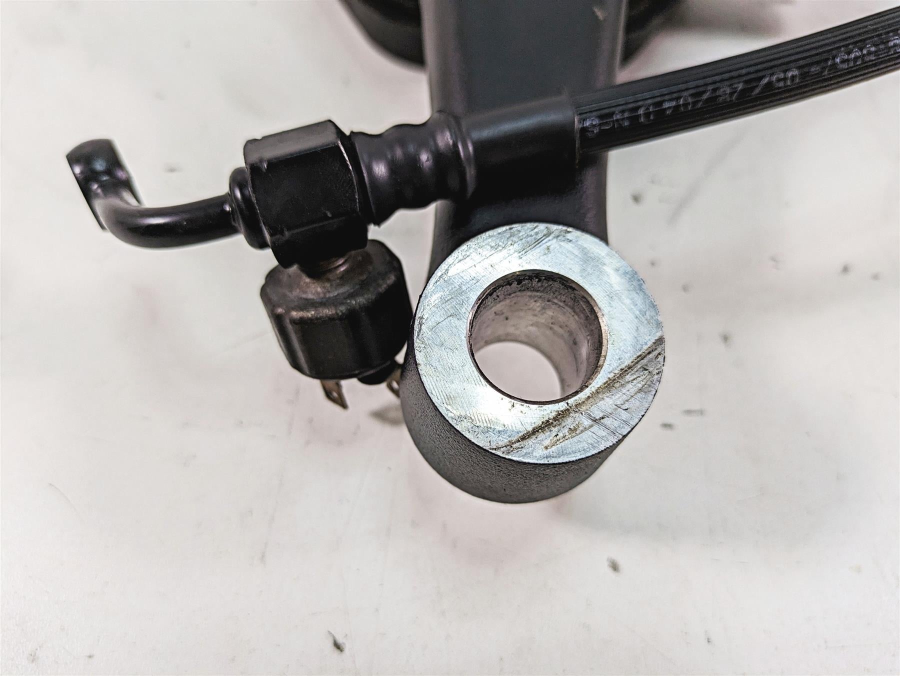 2005 Harley Dyna FXDL Low Rider Rear Brake Caliper + 3/4" Bracket 44017-00D {{ shop.shopifyCountryName }} - Mototech271