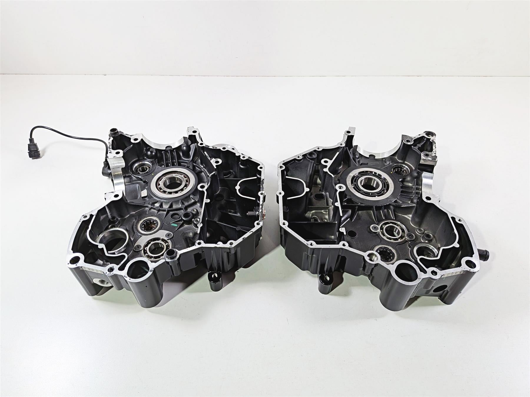 2015 Ducati Scrambler Urban Enduro Crankcase Crank Case Housing Set 22523182B-Mototech271