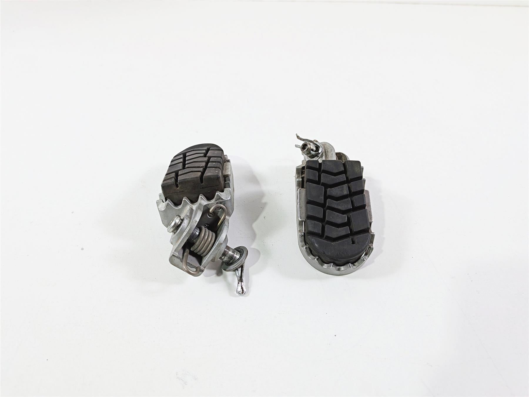 2005 KTM 950 LC8 Adventure Front Rider Foot Peg Rest Set 59003040250 78003041050 {{ shop.shopifyCountryName }} - Mototech271