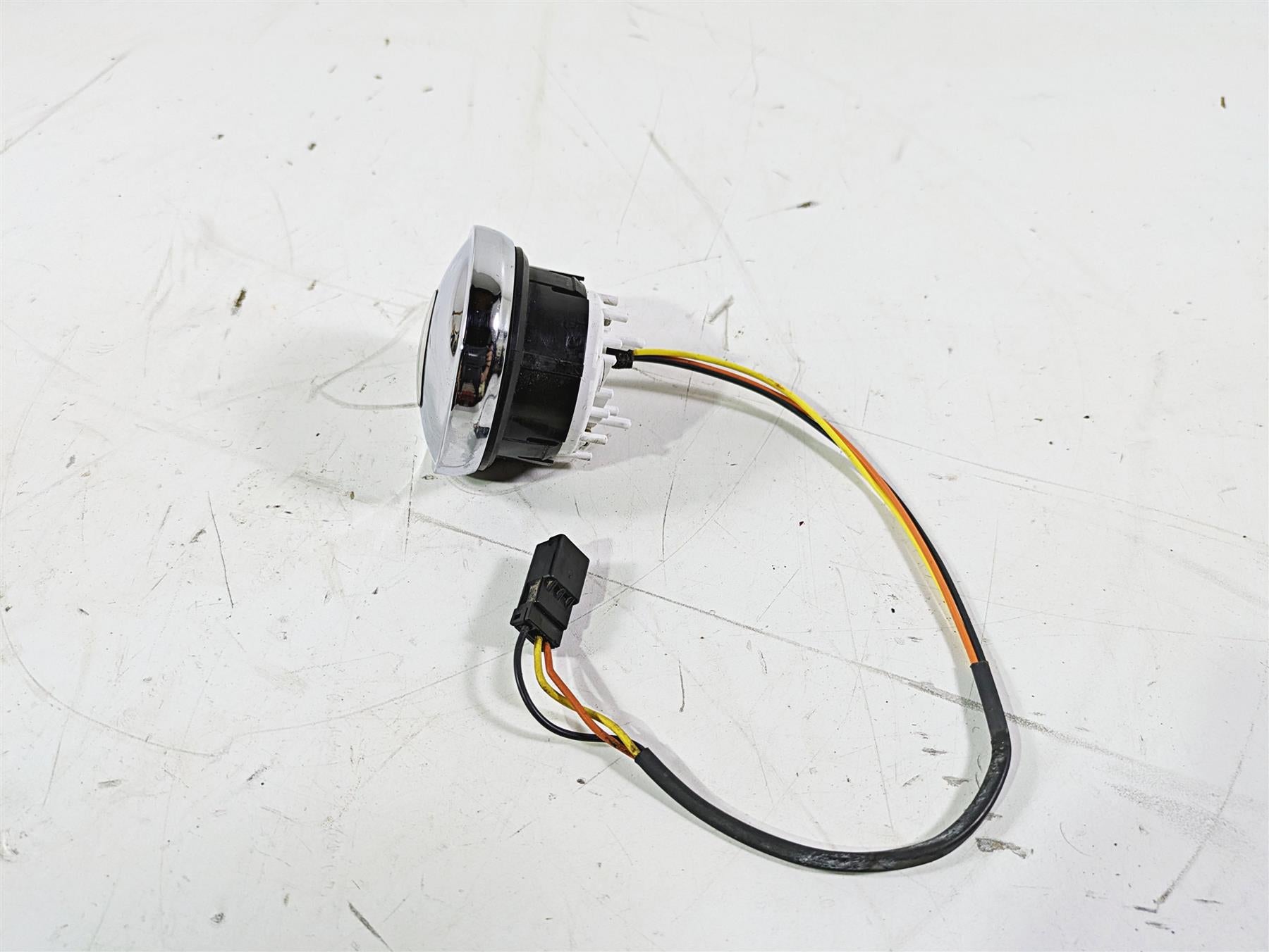 2012 Harley FLD Dyna Switchback Fuel Gas Petrol Level Gauge 75241-08 {{ shop.shopifyCountryName }} - Mototech271