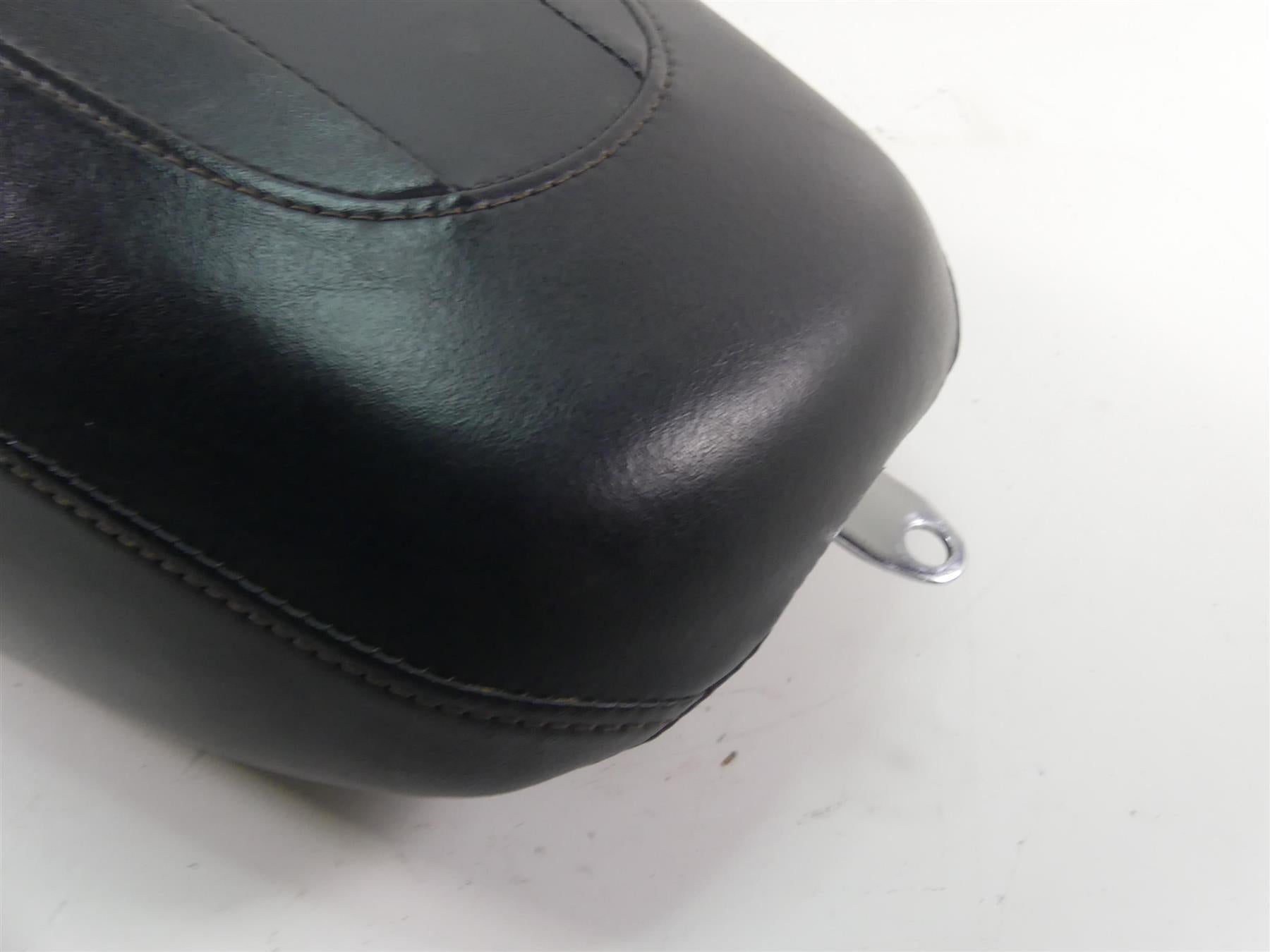 2013 Harley Touring FLTRX Road Glide Dual Driver Seat Saddle - No Tears 52000142 {{ shop.shopifyCountryName }} - Mototech271