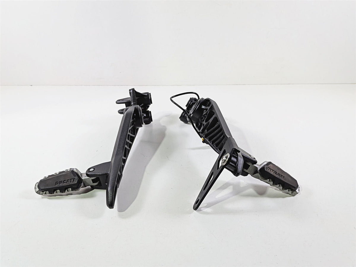 2016 Ducati Hypermotard 939 SP Passenger Foot Pegs & Mounting Brackets 82431901C-Mototech271