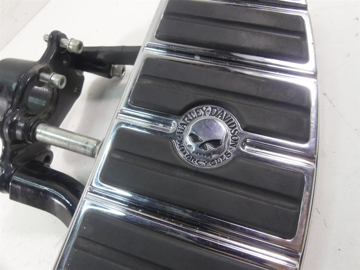 2012 Harley Touring FLHTK Electra Glide Willie G Skull Floor Board Set 50518-09 {{ shop.shopifyCountryName }} - Mototech271