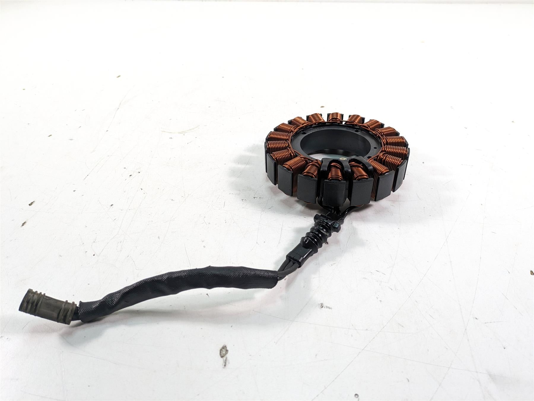 2014 Harley Touring FLHTK Electra Glide Alternator Generator Stator 29987-06D {{ shop.shopifyCountryName }} - Mototech271