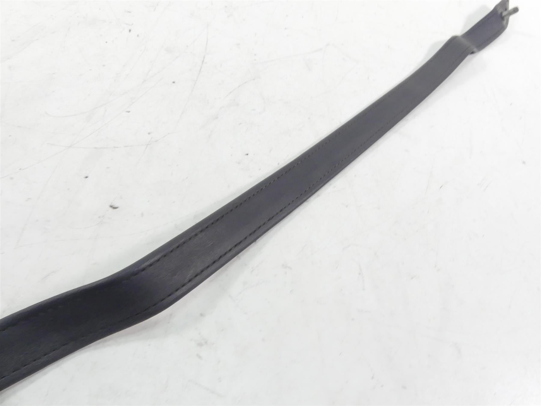 2011 Harley VRSCF Muscle Rod Rear Passenger Seat Saddle Pillion -Read 52438-09 {{ shop.shopifyCountryName }} - Mototech271