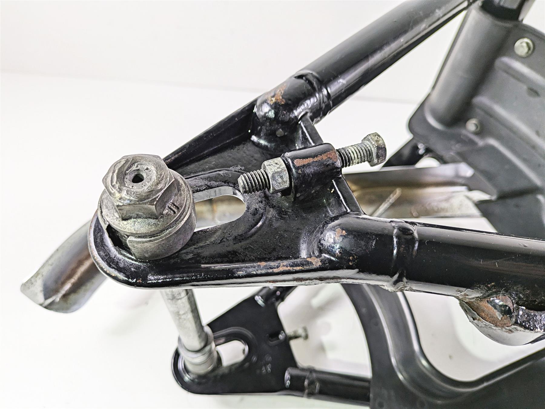 1992 Harley FLSTC Softail Heritage Rear Swingarm Suspension + Axle 47573-89A {{ shop.shopifyCountryName }} - Mototech271