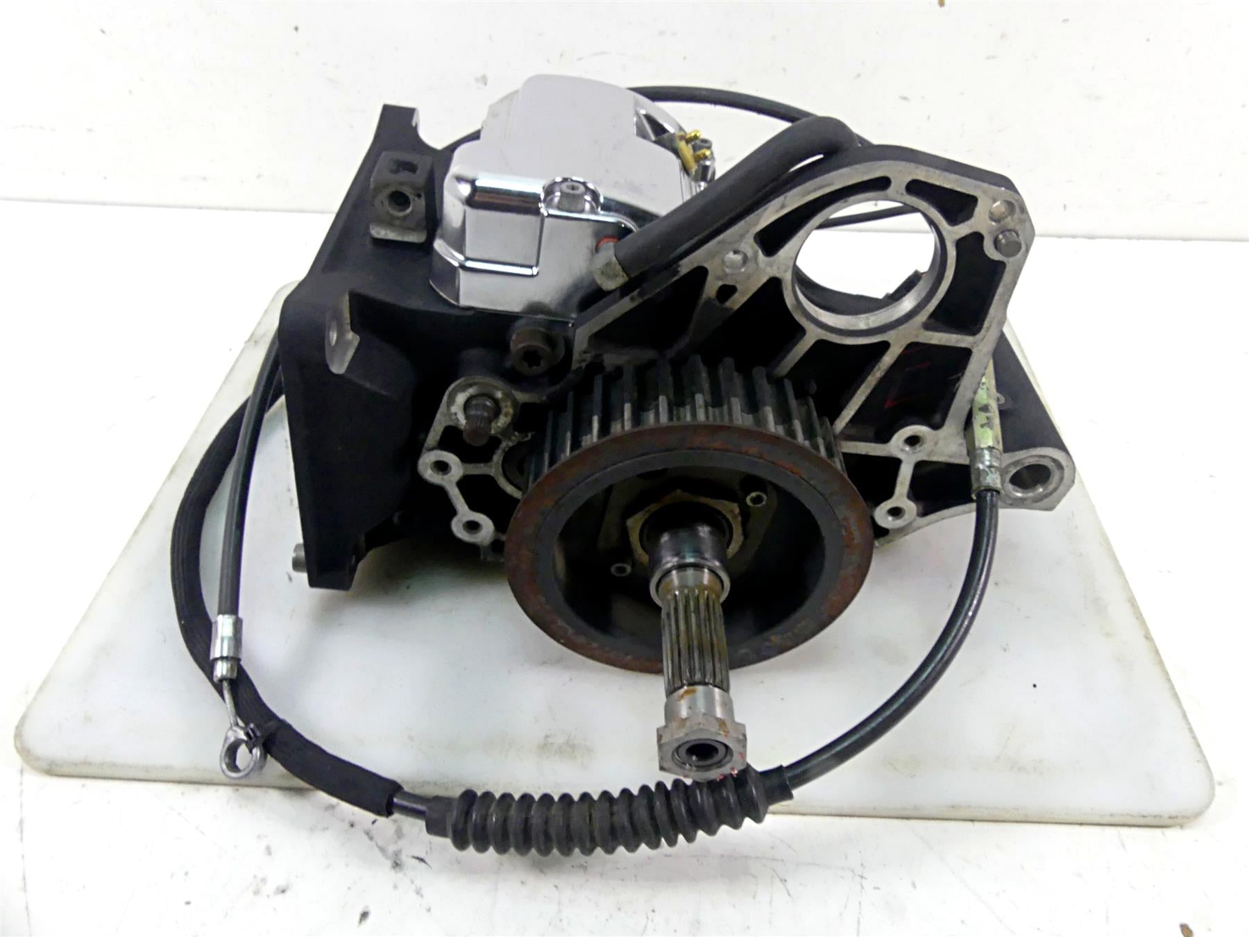 2006 Harley Softail FXSTSI Springer Transmission Gear Box 5 Speed 33053-06A {{ shop.shopifyCountryName }} - Mototech271