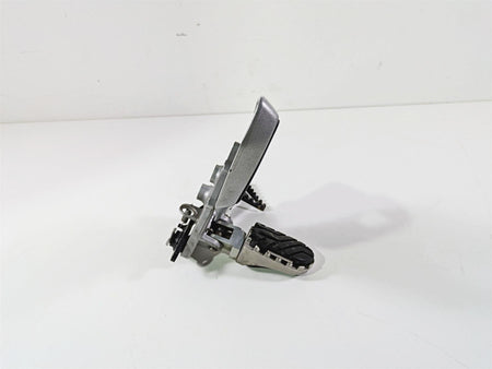 2015 Triumph Tiger Explorer XC Right Front Footpeg & Brake Pedal - Read T2080788 {{ shop.shopifyCountryName }} - Mototech271