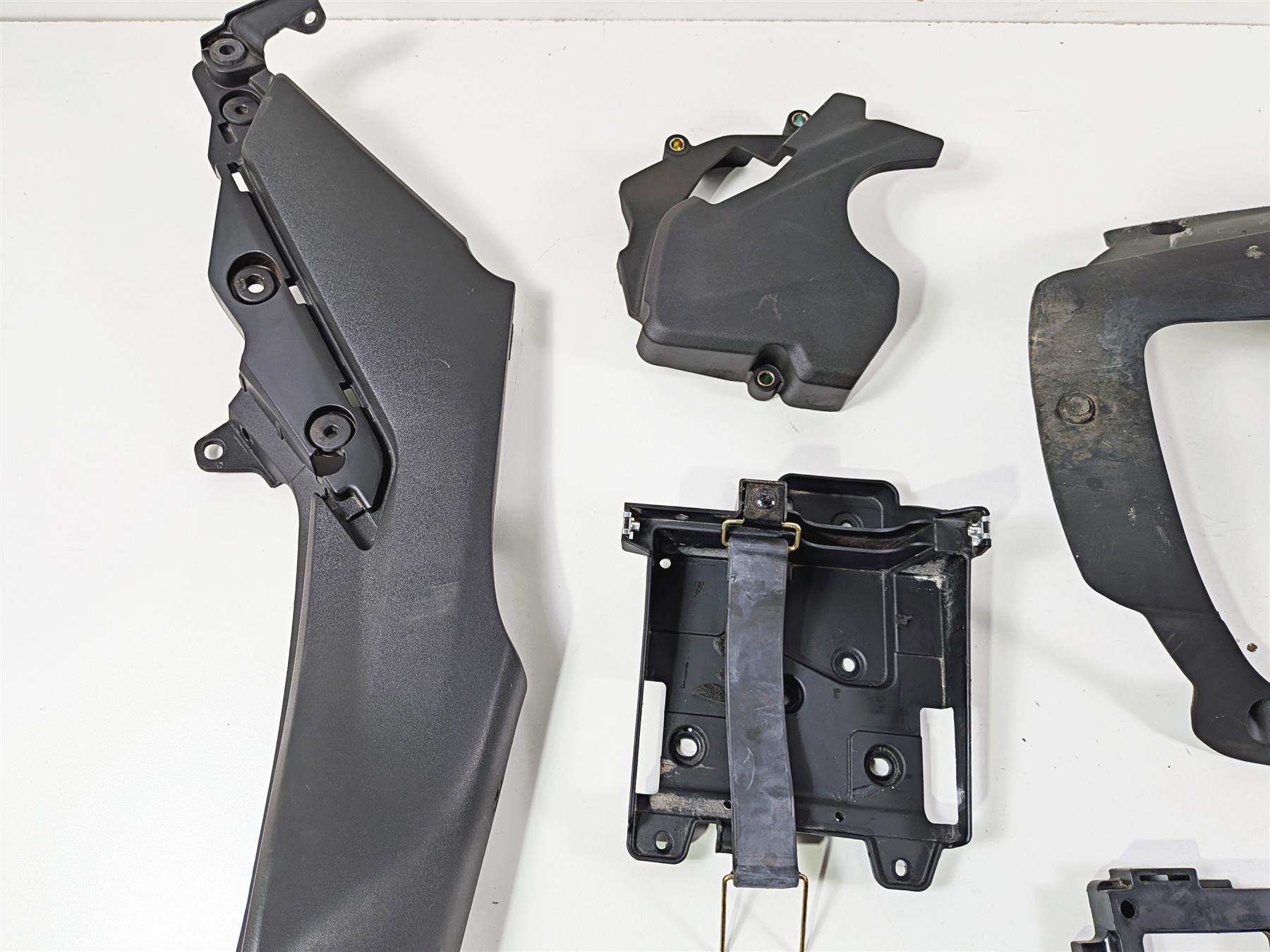 2025 CFMoto 450 SS Black Fairing Infill Cover Set 6AQV-040902-1003 {{ shop.shopifyCountryName }} - Mototech271