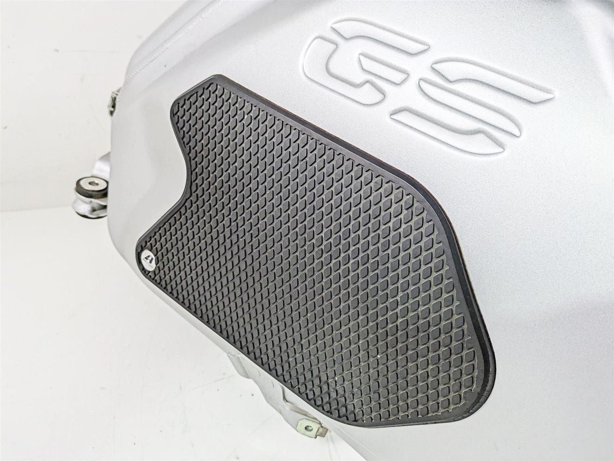 2015 BMW R1200 GS Adv K51 Fuel Gas Tank Aluminum Metallic Matt 16118537710 {{ shop.shopifyCountryName }} - Mototech271