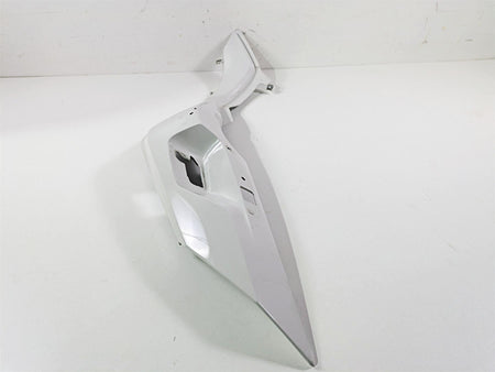 2019 BMW R1250RT K52 Left Tail Side Cover Fairing - Read 46638533577 {{ shop.shopifyCountryName }} - Mototech271