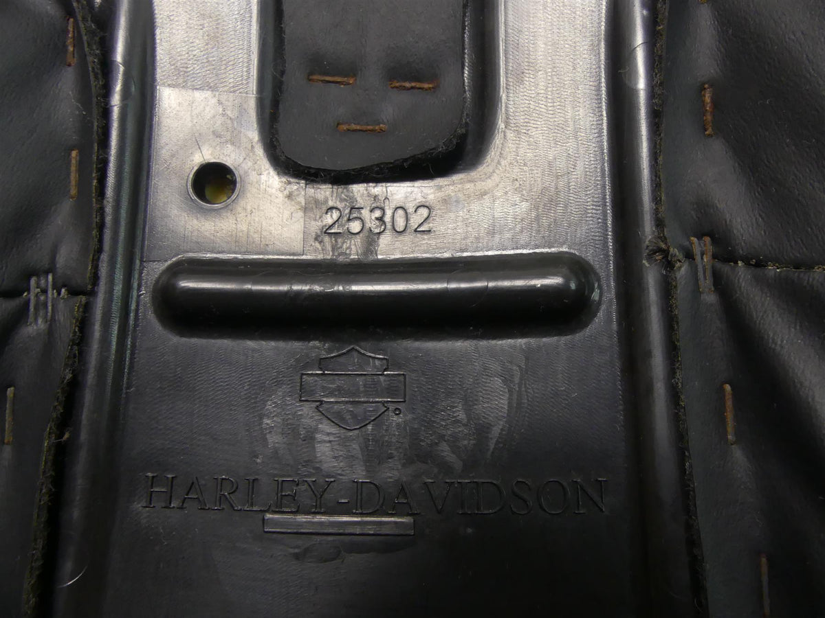 2017 Harley FXSE CVO Pro Street Breakout Rear Passenger Seat Saddle 52400137 {{ shop.shopifyCountryName }} - Mototech271