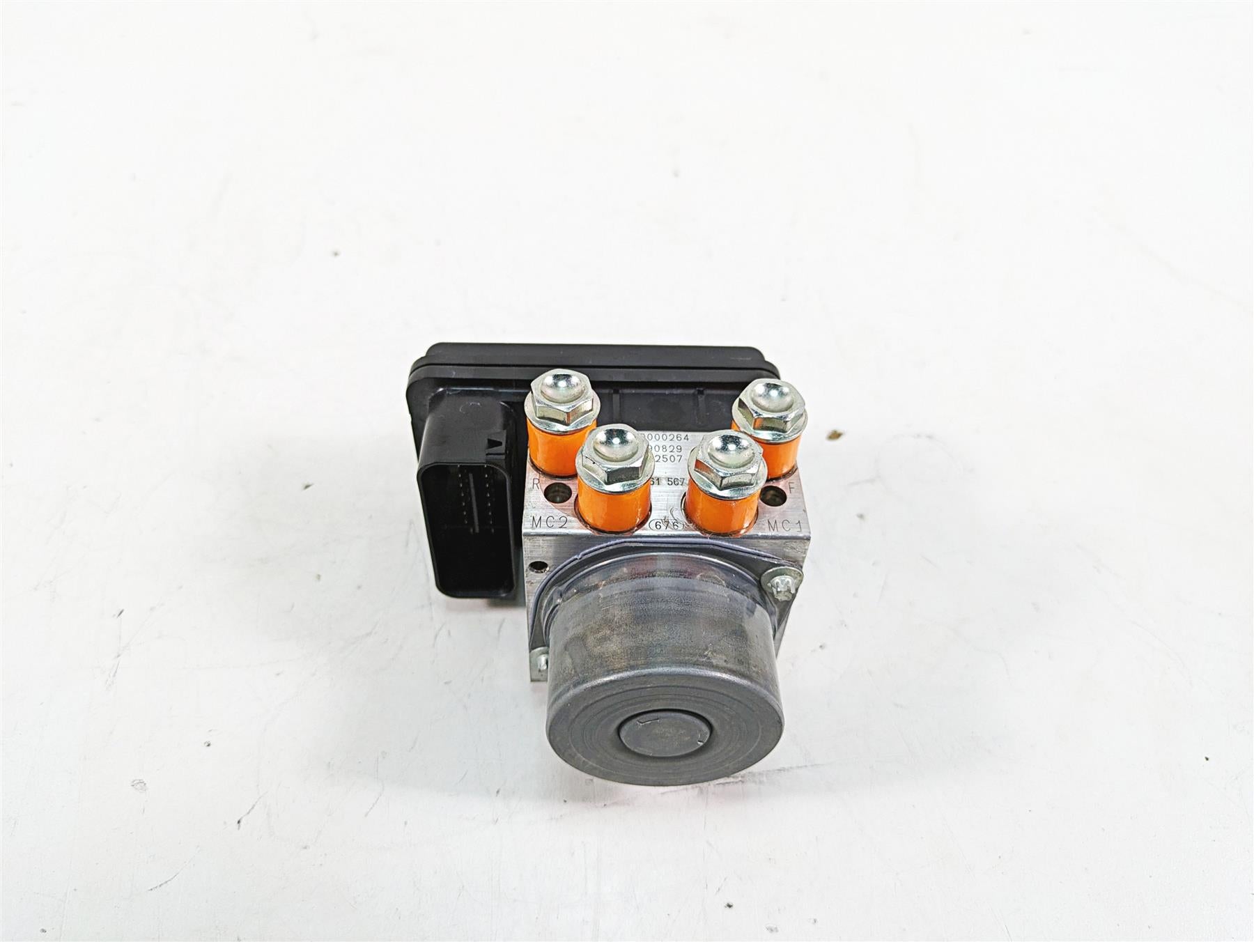 2020 Aprilia Tuono V4 Factory Abs Brake Pump Module Unit 2D000265 2D000264 {{ shop.shopifyCountryName }} - Mototech271