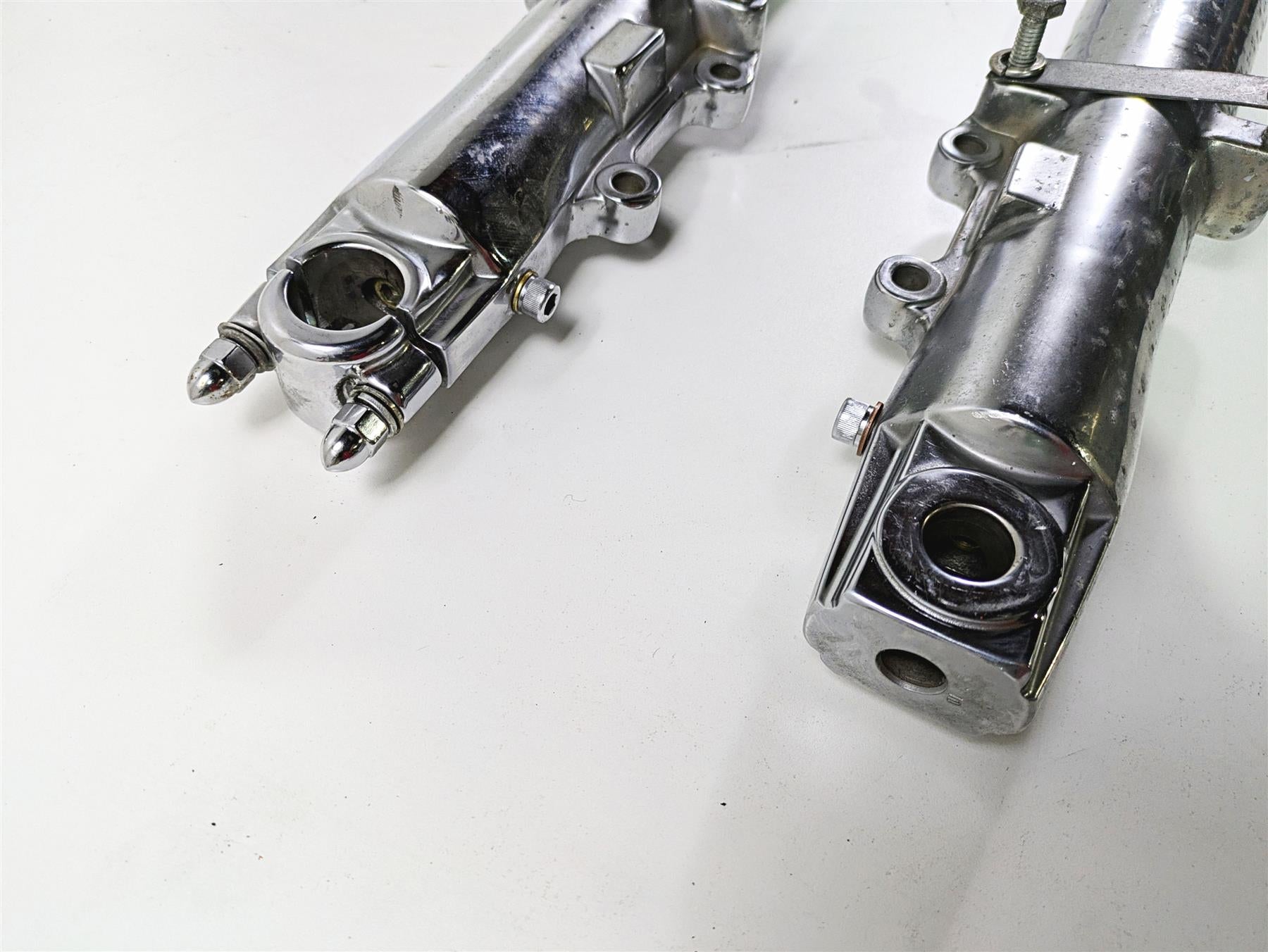 2010 Harley Touring FLHTK Electra Glide Front Fork Legs 41mm -Read 46495-09 {{ shop.shopifyCountryName }} - Mototech271
