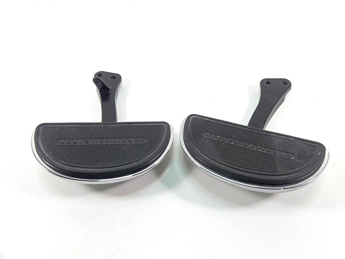 2010 Harley FXDF Dyna Fat Bob Rear Passenger Softail Floor Board Set 49224-06A {{ shop.shopifyCountryName }} - Mototech271