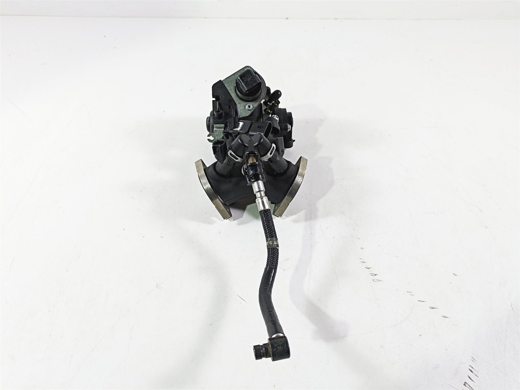 2017 Harley Dyna FXDB Street Bob Throttle Body Fuel Injection 27708-10A {{ shop.shopifyCountryName }} - Mototech271