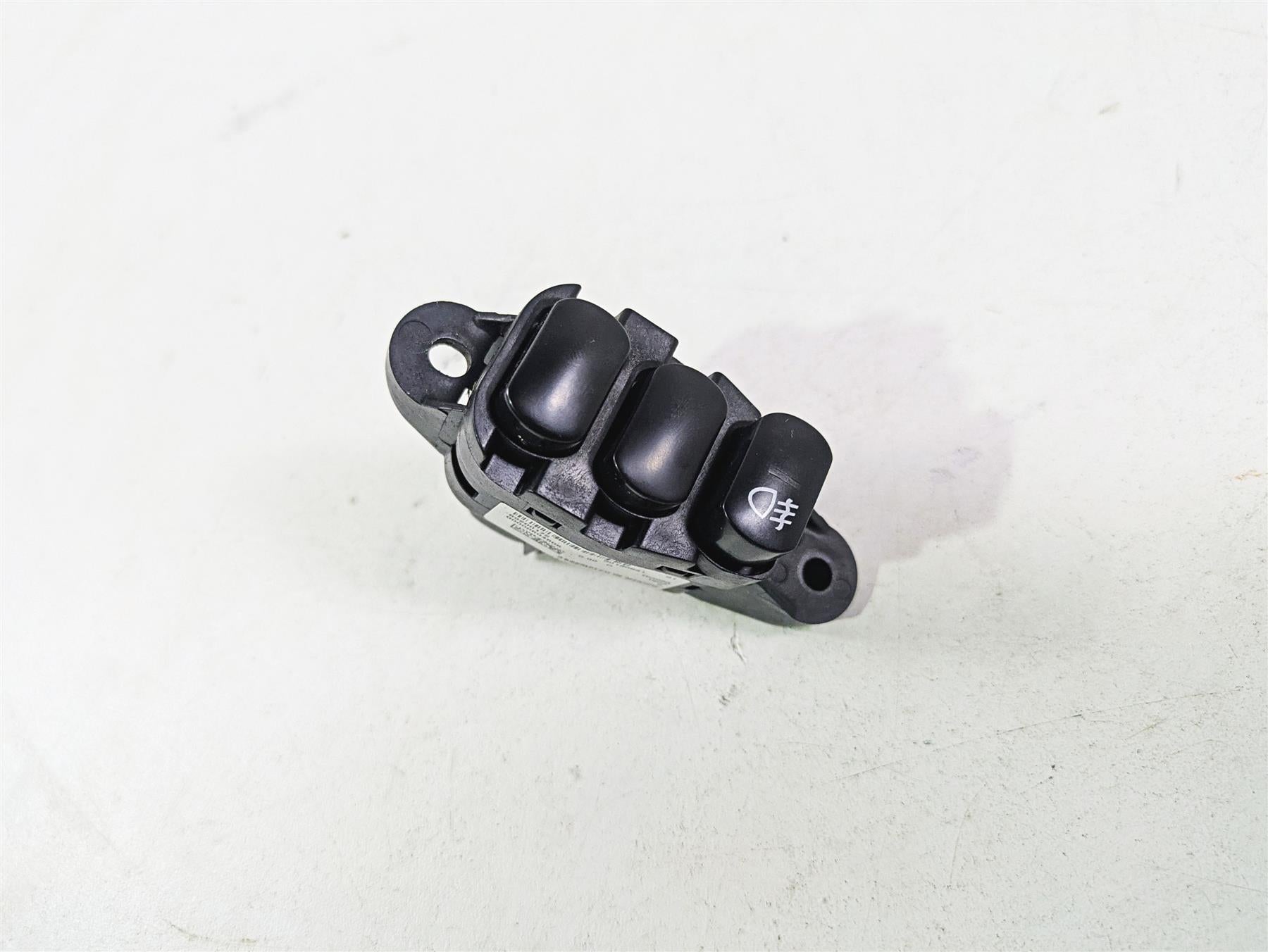 2015 Harley Touring FLHTKL Electra Glide Auxiliary Switch Kit 69200172 {{ shop.shopifyCountryName }} - Mototech271