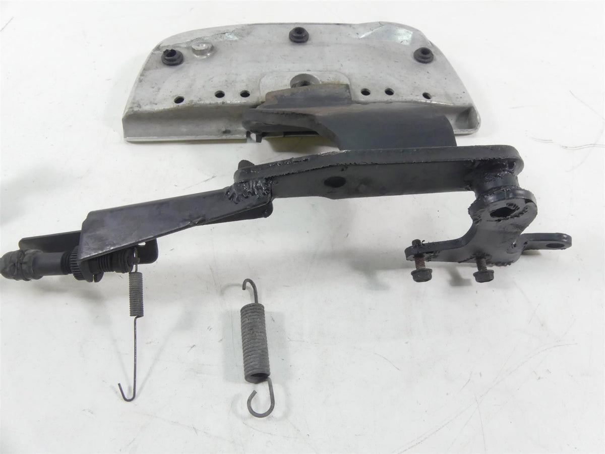 2003 Honda VTX1800R Right Front Floor Board & Brake Pedal Set 50615-MCV-000 {{ shop.shopifyCountryName }} - Mototech271