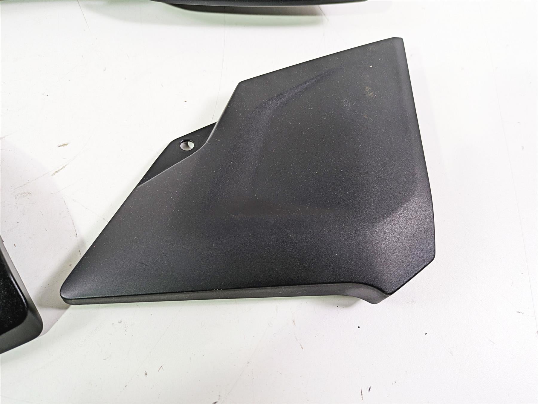 2019 BMW G310GS K02 Left Main Cover Fairing Emblem Set 46638560417 {{ shop.shopifyCountryName }} - Mototech271