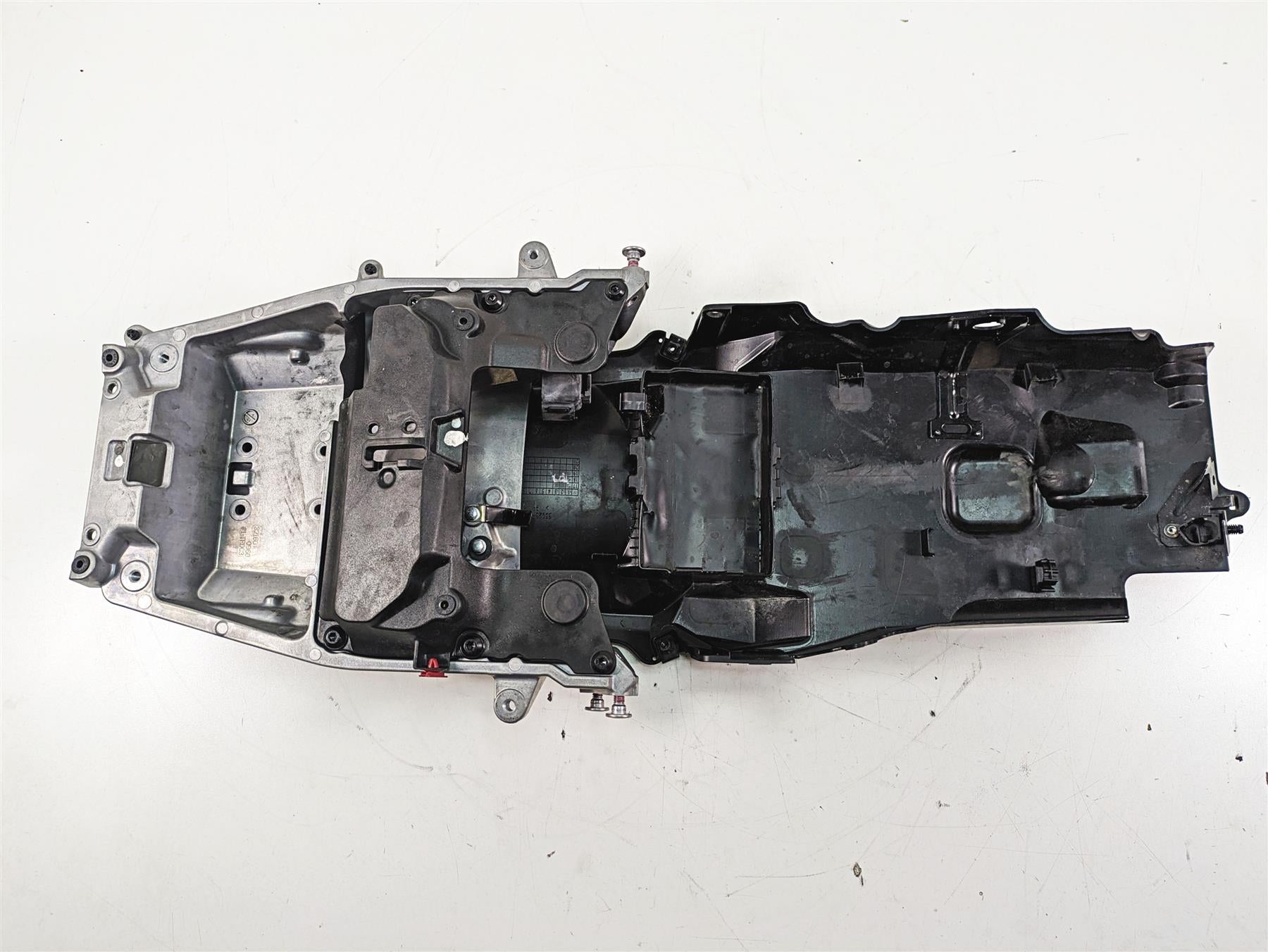 2018 Kawasaki ZX1002 Ninja H2 SX Subframe Sub Frame & Inner Fender 32160-0960 {{ shop.shopifyCountryName }} - Mototech271