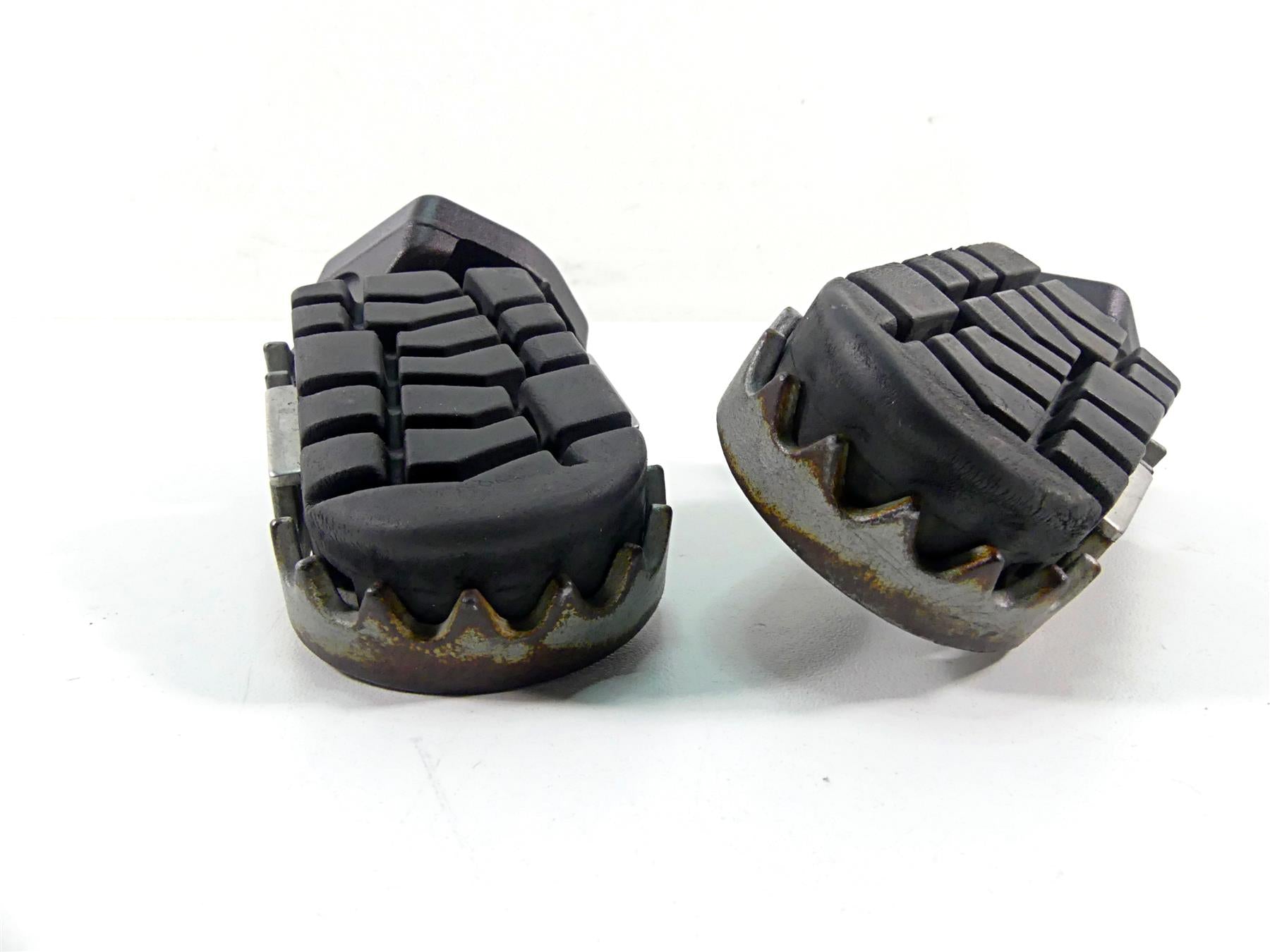 2015 KTM 1190 Adventure Front Rider Driver Foot Peg Set 60003040133 60303101095 {{ shop.shopifyCountryName }} - Mototech271
