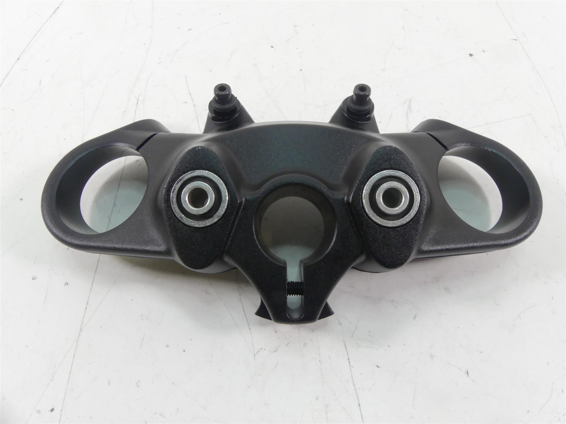 2015 Ducati Diavel Carbon Red Upper Triple Tree Steering Clamp 58 34110761B