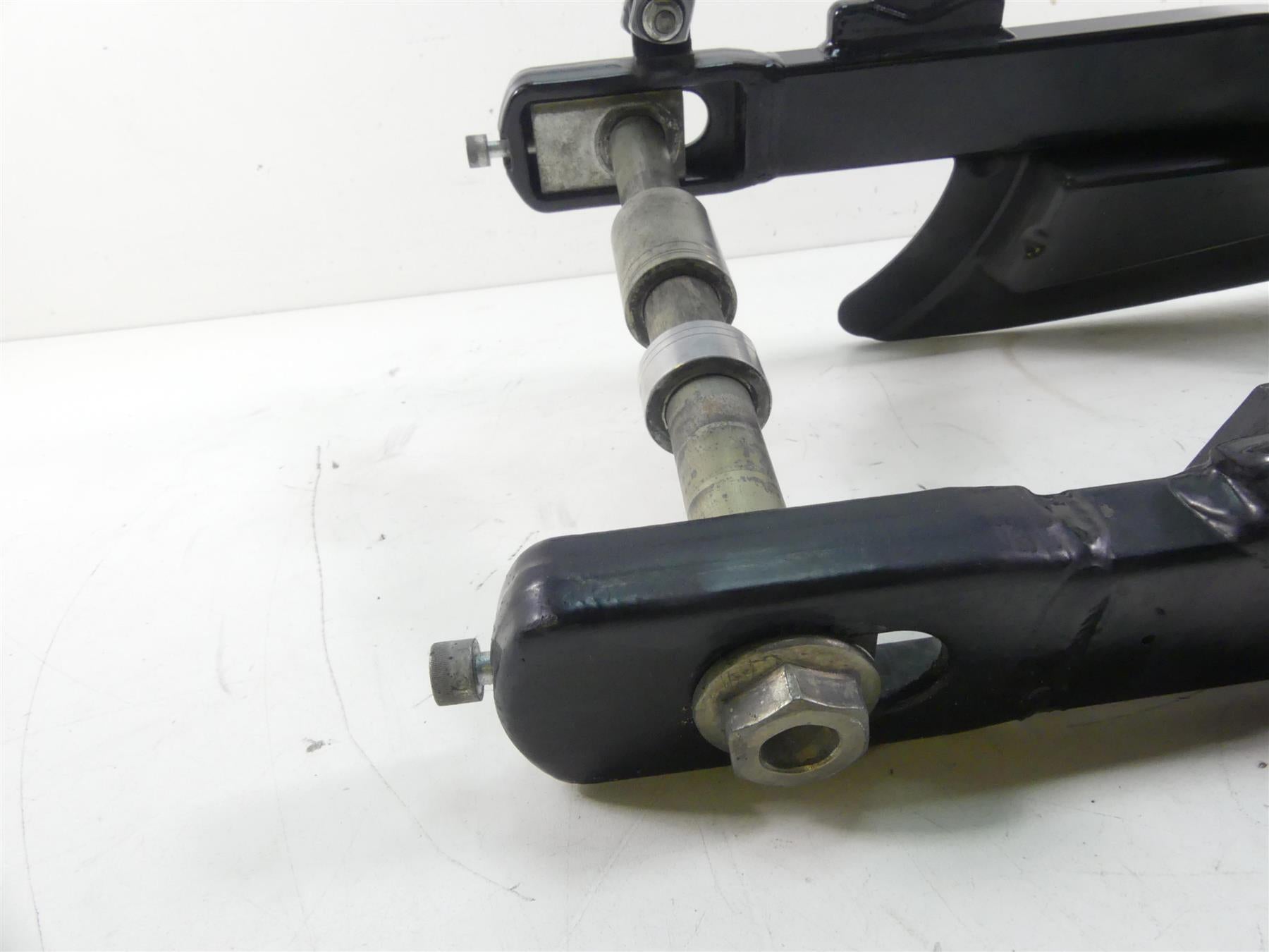 2015 Harley FXDL Dyna Low Rider Rear Swingarm & Belt Guards + 25mm Axle 47820-10 {{ shop.shopifyCountryName }} - Mototech271