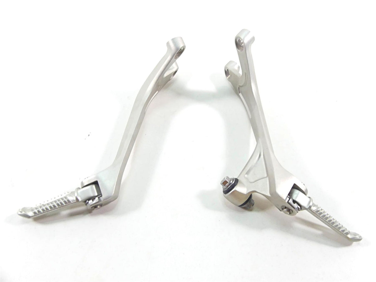 2022 Triumph Speed Triple 1200 RS Rear Passenger Footpeg Rest T2082430 T2082440 {{ shop.shopifyCountryName }} - Mototech271