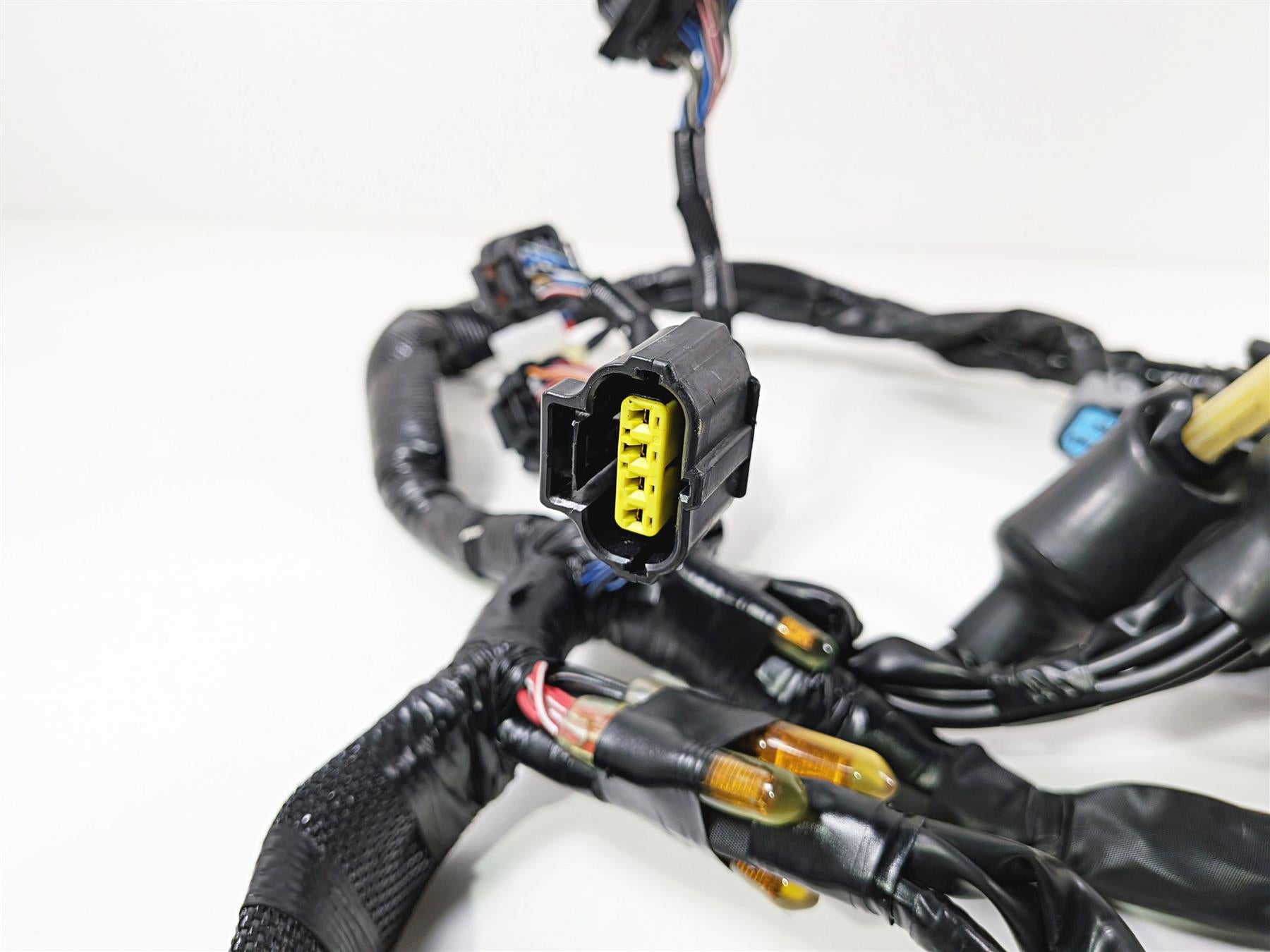 2024 Yamaha YZF R1 RN65 Main Wiring Harness Loom - Read B3L-82590-11-00 {{ shop.shopifyCountryName }} - Mototech271